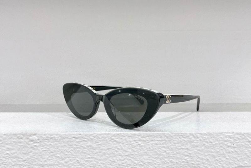 Chanel Sunglasses 1352